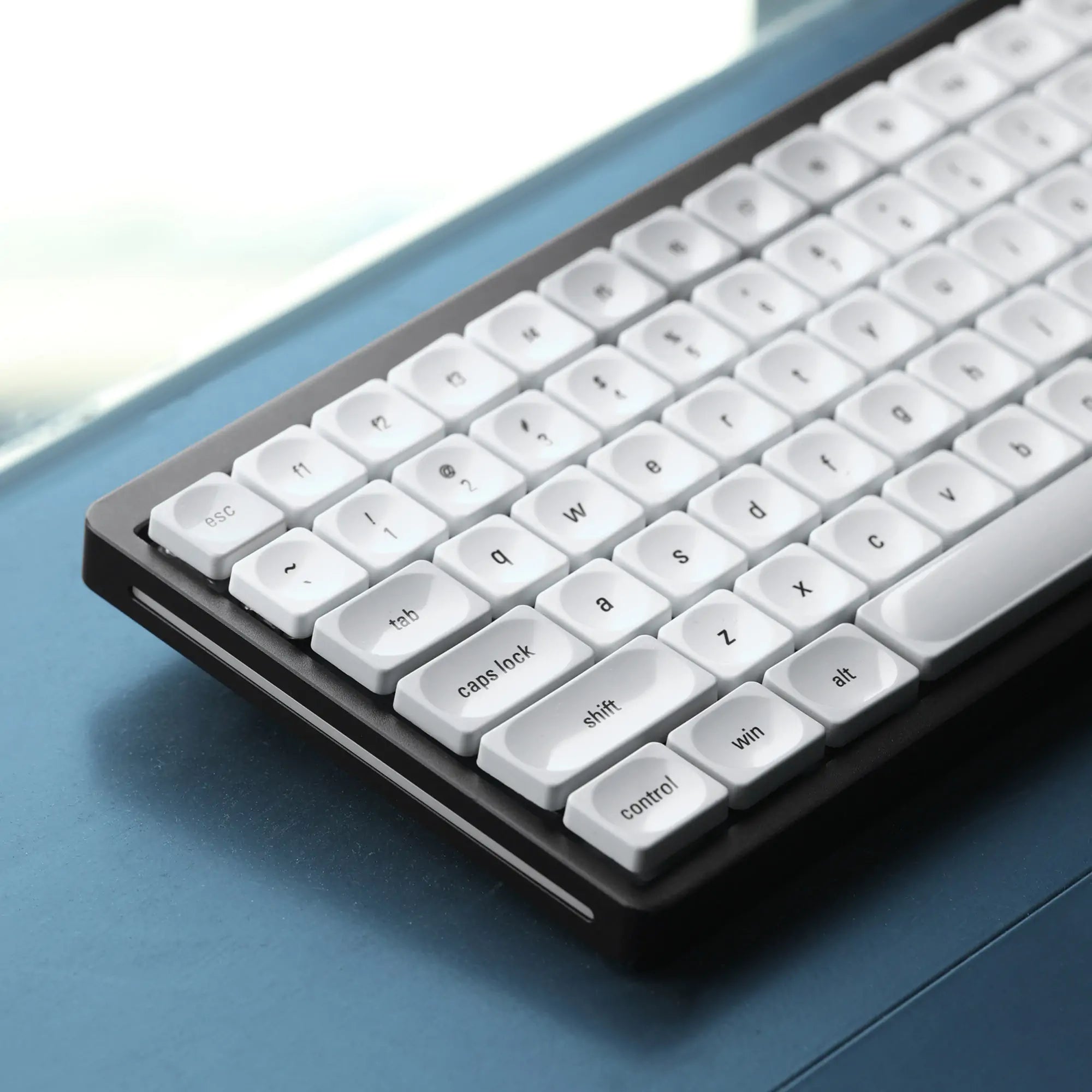 Chosfox x LCK Retro Mahjong Keycap Set