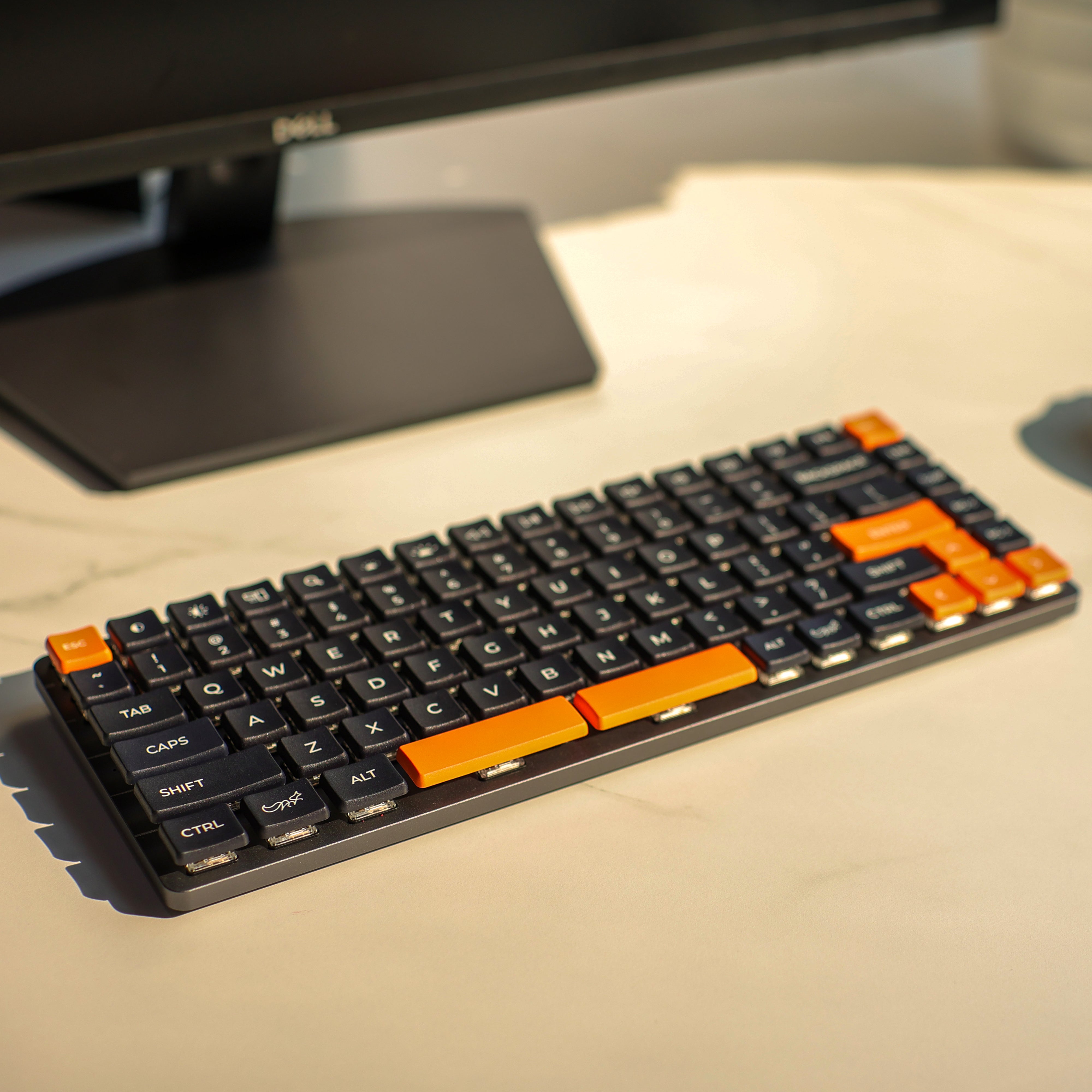 CFX WoB Black & Orange Keycap Set