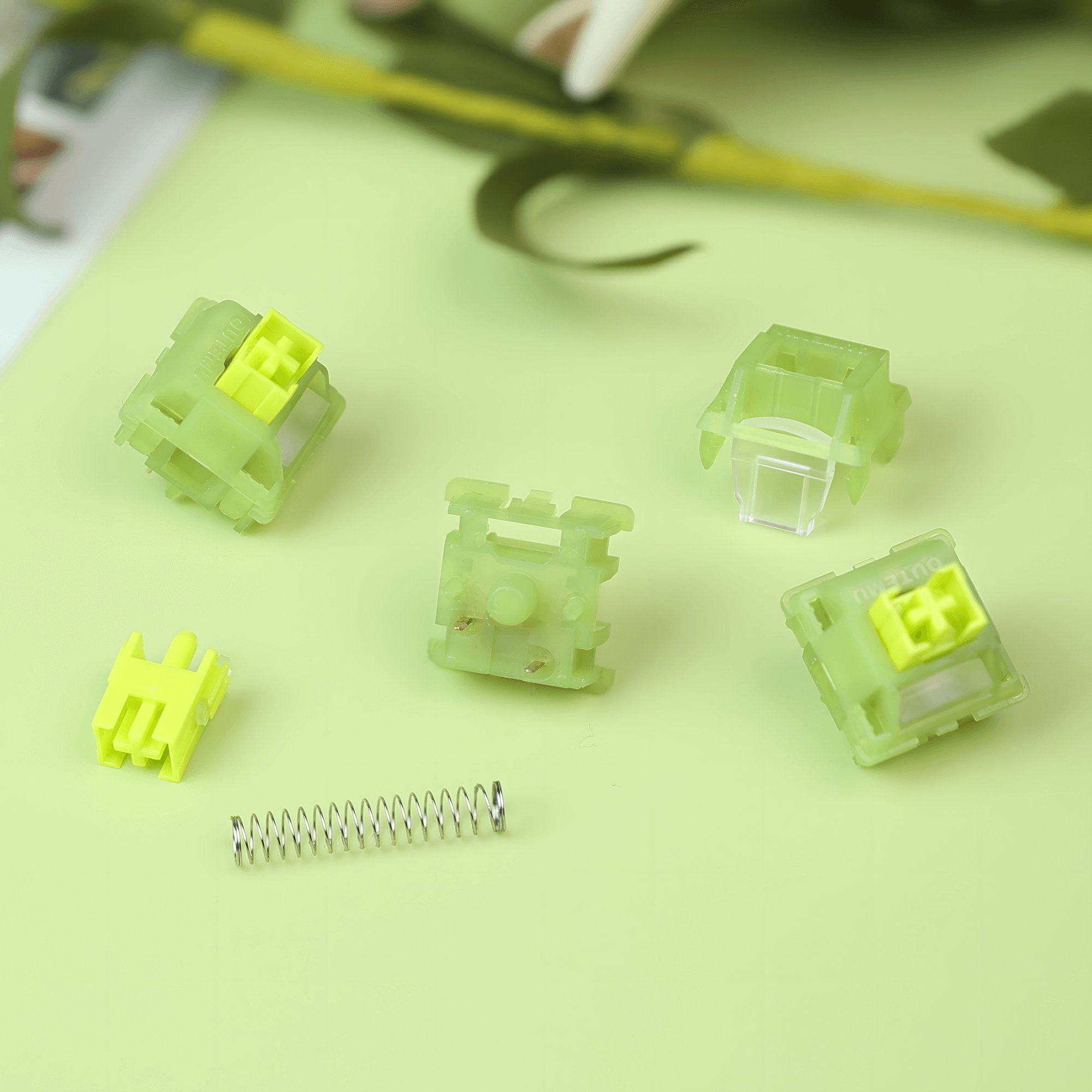 Outume Lemon V3 Tactile Switches